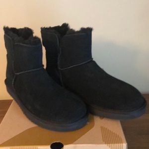 Koolaburra W Classic Mini Black Size 9 Boots